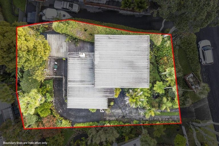 Photo of property in 39 Montgomery Avenue, Rothesay Bay, Auckland, 0630