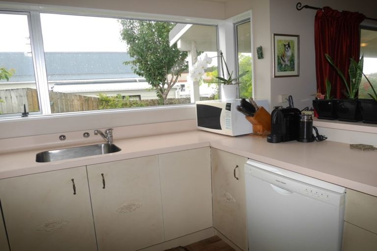 Photo of property in 38 Rosewood Place, Paraparaumu, 5032