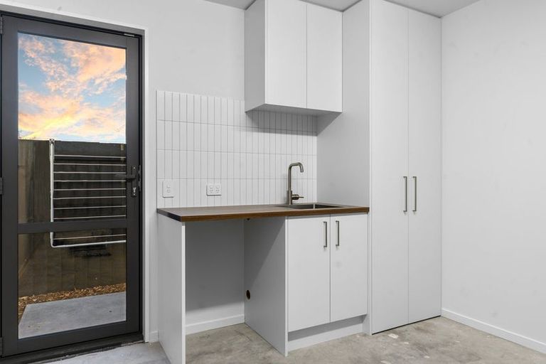 Photo of property in 5c Richards Avenue, Papanui, Christchurch, 8053