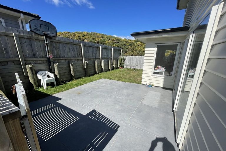 Photo of property in 9 Belize Grove, Grenada Village, Wellington, 6037