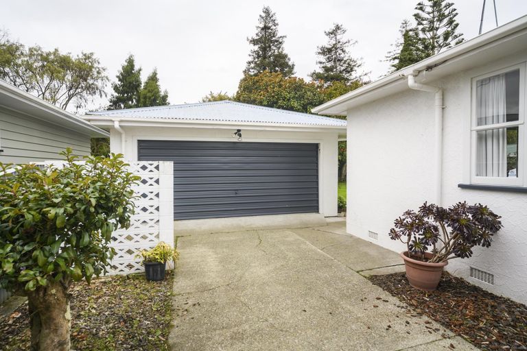 Photo of property in 7 Ruha Street, West End, Palmerston North, 4412