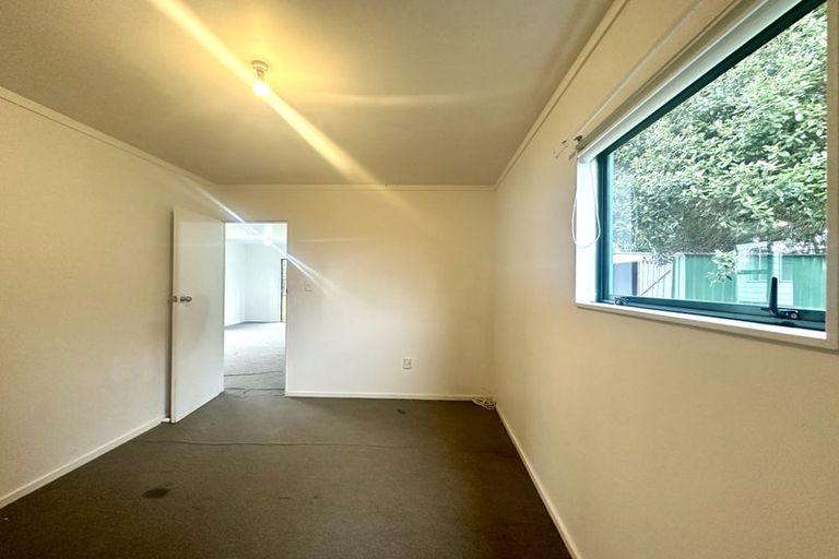 Photo of property in 12 Burundi Avenue, Clendon Park, Auckland, 2103