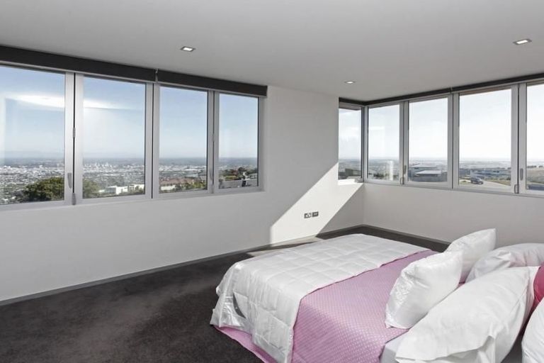 Photo of property in 12 Kenmure Drive, Huntsbury, Christchurch, 8022