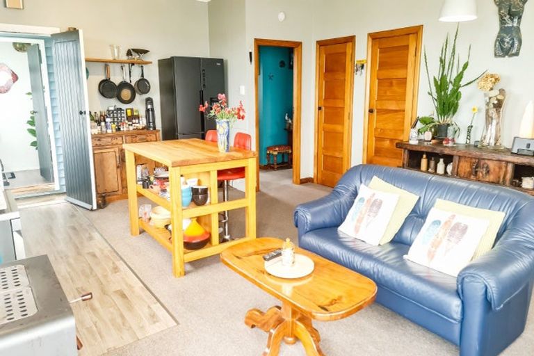 Photo of property in 23 Osborne Street, Riverton/aparima, Riverton, 9822