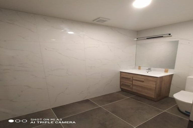 Photo of property in 32 Combat Street, Papakura, 2110