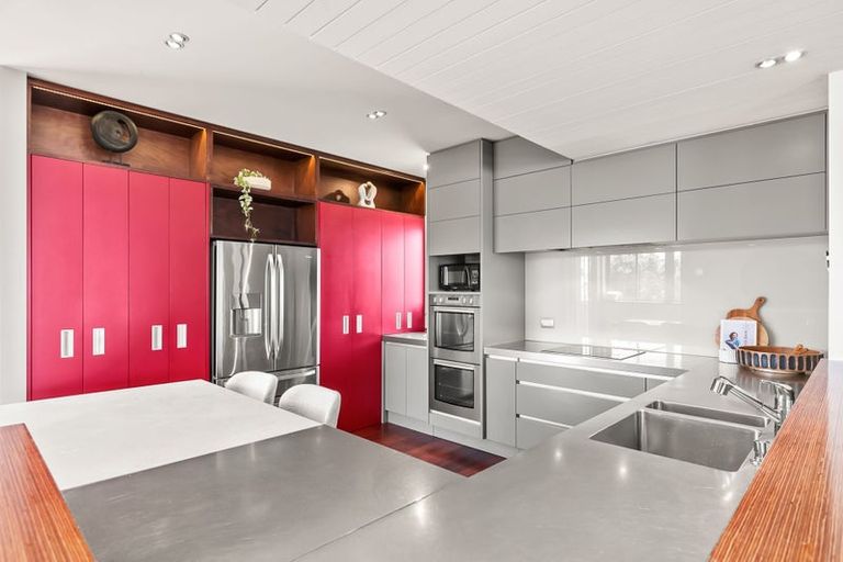 Photo of property in 88 Marine Parade, Paraparaumu Beach, Paraparaumu, 5032