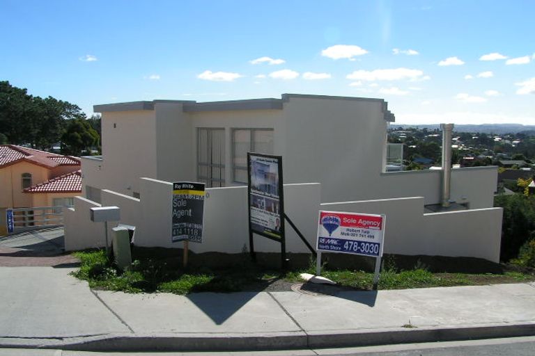 Photo of property in 50 Monte Cassino Place, Birkdale, Auckland, 0626