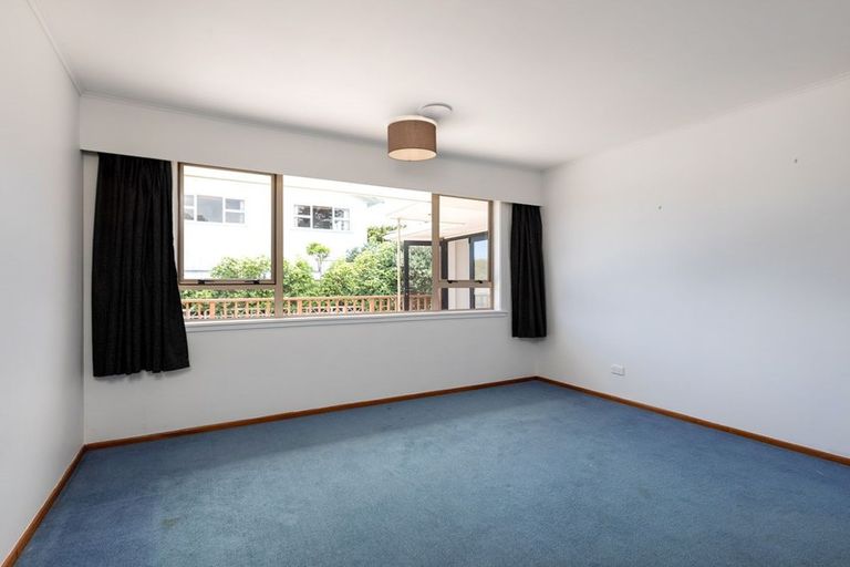 Photo of property in 9b Normanby Street, Fitzroy, New Plymouth, 4312