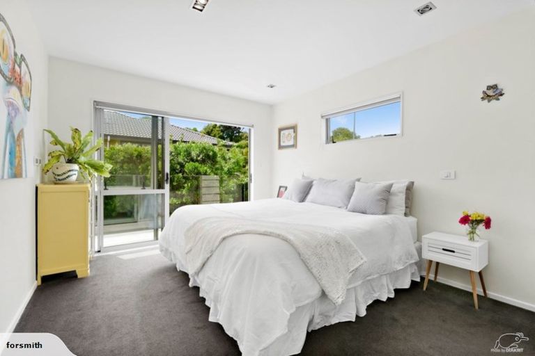 Photo of property in 17 Andre Rise, Stanmore Bay, Whangaparaoa, 0932