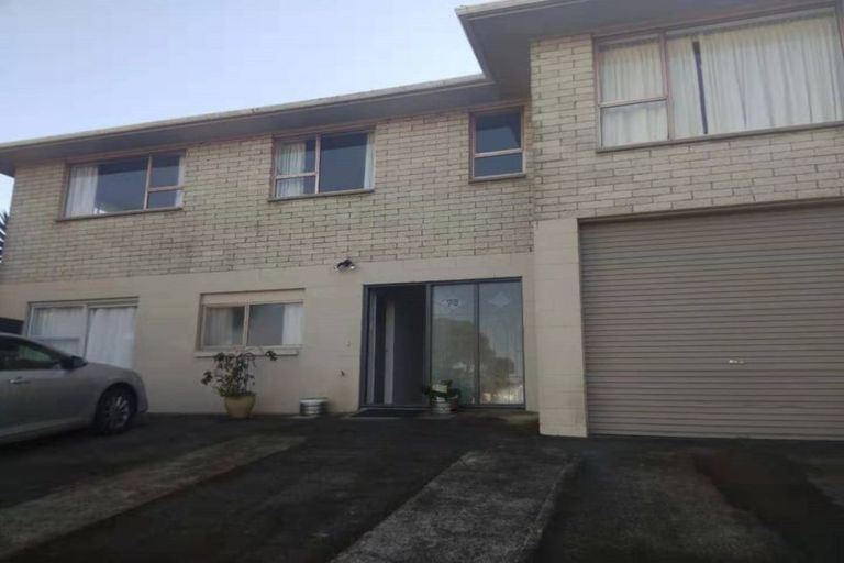 Photo of property in 76 Weatherly Road, Torbay, Auckland, 0630