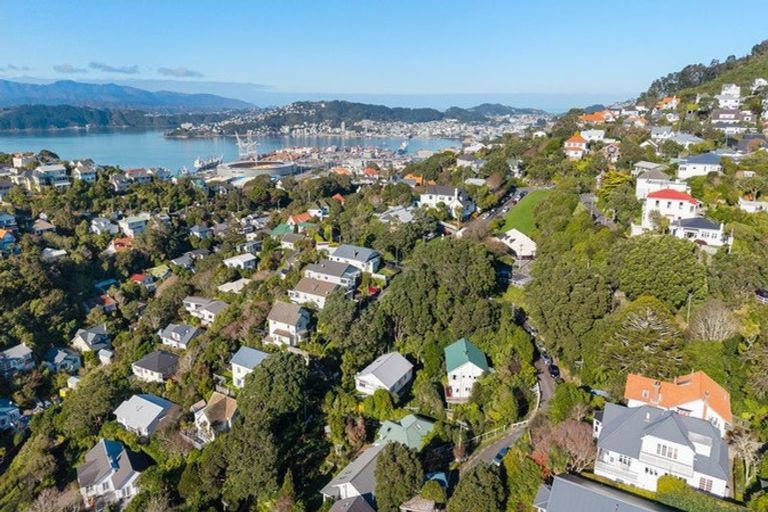 Photo of property in 8 Fitzroy Street, Wadestown, Wellington, 6012