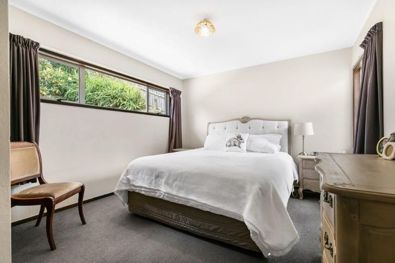 Photo of property in 9 Menear Lane, Hillcrest, Auckland, 0627