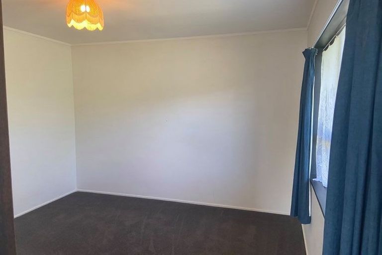 Photo of property in 1/27 Weetman Drive, Browns Bay, Auckland, 0630