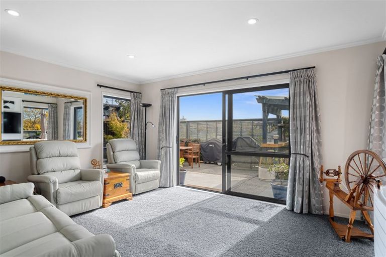 Photo of property in 43 Pegasus Main Street, Pegasus, 7612