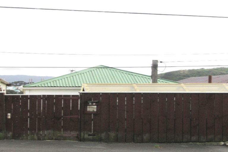 Photo of property in 23 Lawrence Street, Newtown, Wellington, 6021