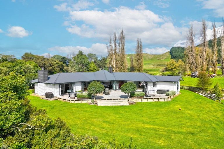 Photo of property in 5176 Turakina Valley Road, Hunterville, 4782