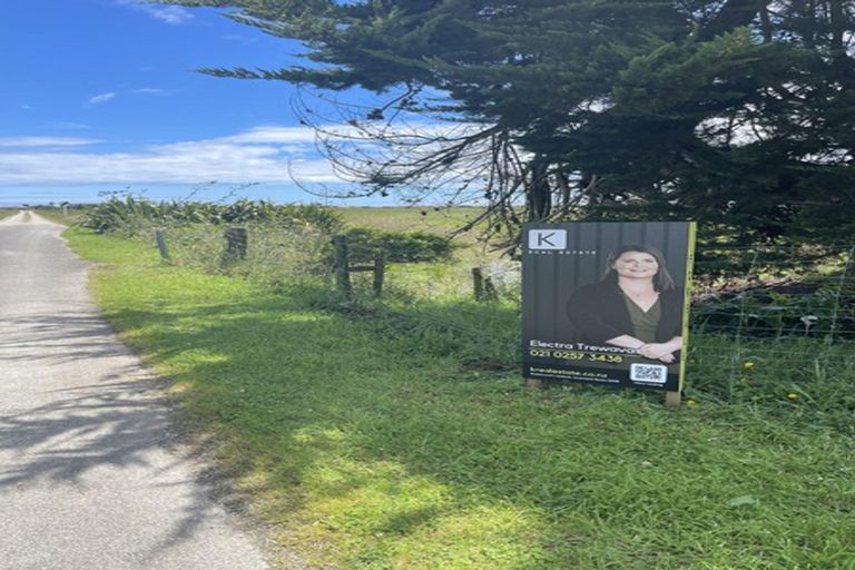 Photo of property in 3 Ray Street, Karamea, 7893