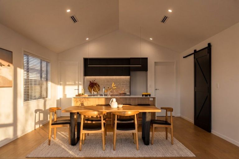 Photo of property in 7 Annie Aranui Drive, Poraiti, 4182