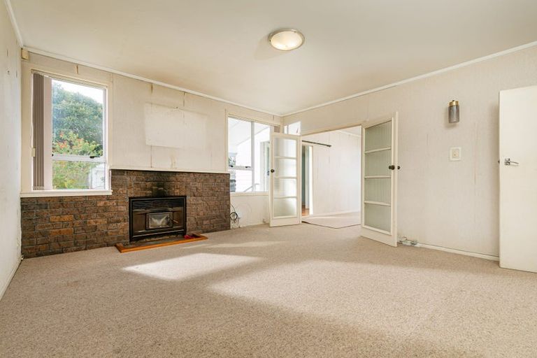 Photo of property in 69 Killarney Avenue, Torbay, Auckland, 0630