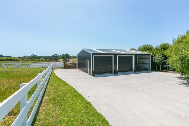 Photo of property in 167 Henwood Road, Paraite, New Plymouth, 4372