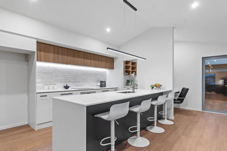 Photo of property in 32 Timara Crescent, Marshland, Christchurch, 8083