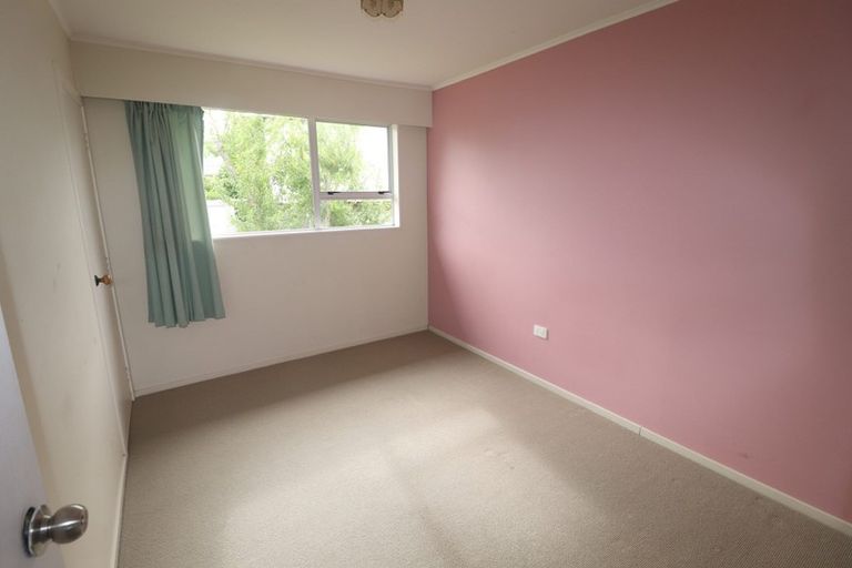 Photo of property in 142 Mokoia Road, Chatswood, Auckland, 0626