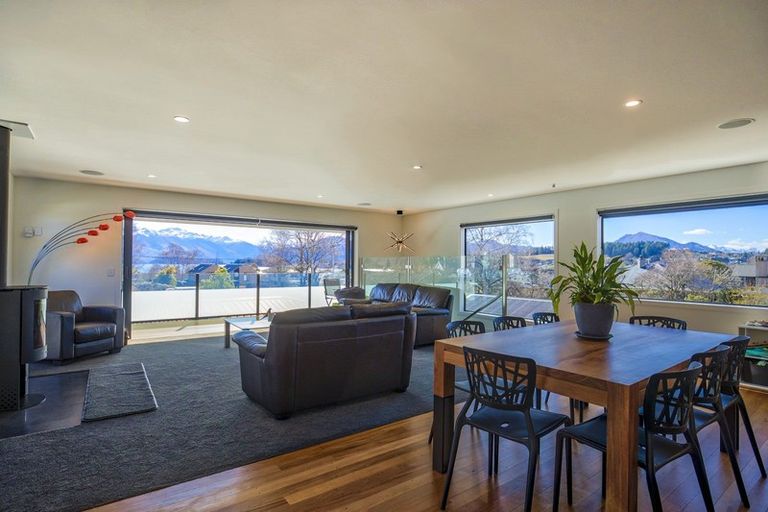 Photo of property in 156 Upton Street, Wanaka, 9305