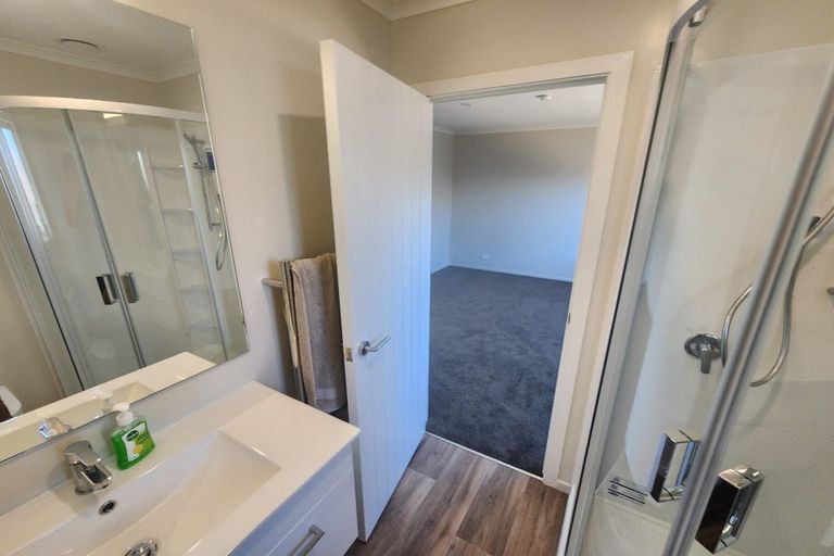 Photo of property in 19 Victoria Street, Carterton, 5713