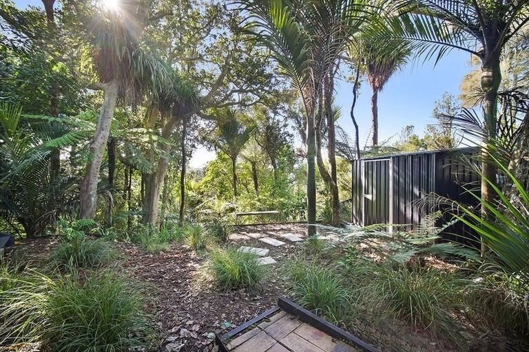 Photo of property in 2/26 Arcadia Crescent, Bayview, Auckland, 0629