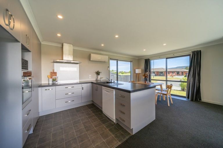 Photo of property in 25 Vancouver Place, Te Anau, 9600
