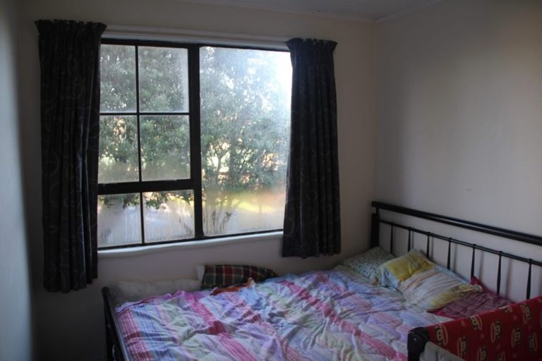 Photo of property in 23 Dominica Crescent, Grenada Village, Wellington, 6037