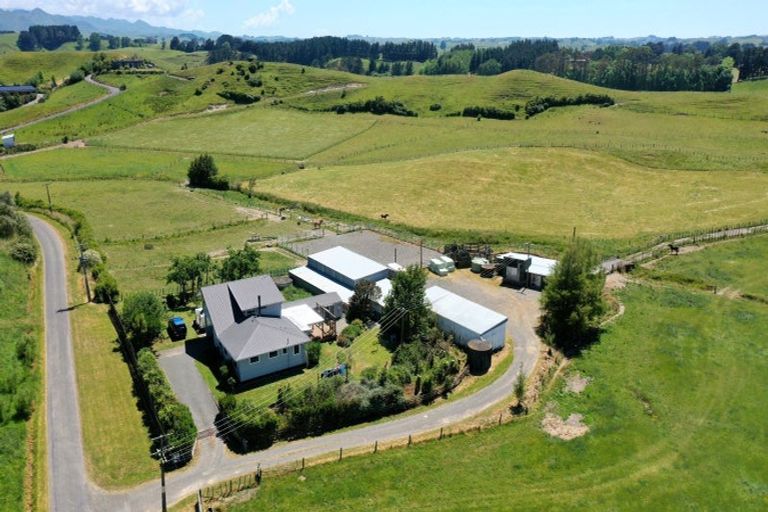 Photo of property in 94 Glengarry Road, Dannevirke, 4978