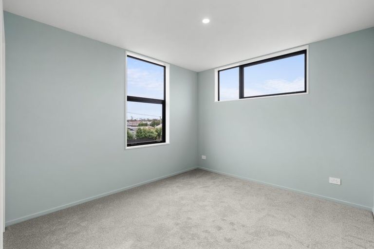 Photo of property in 8c Mackworth Street, Woolston, Christchurch, 8062