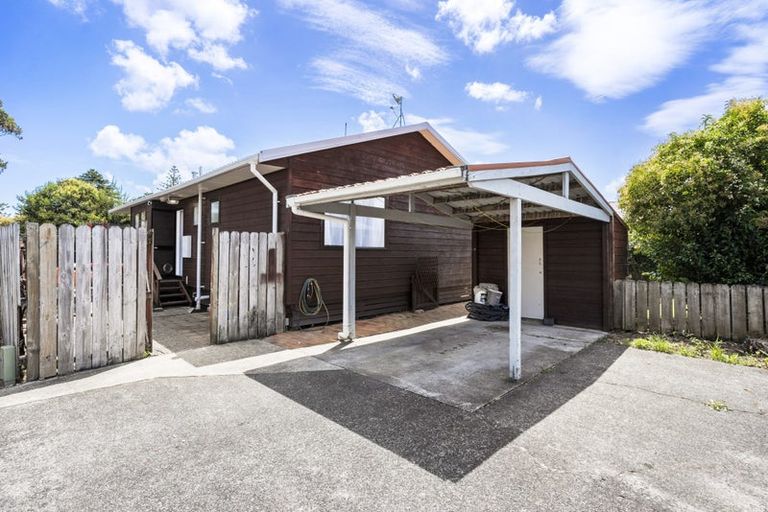 Photo of property in 11/390 West Coast Road, Glen Eden, Auckland, 0602