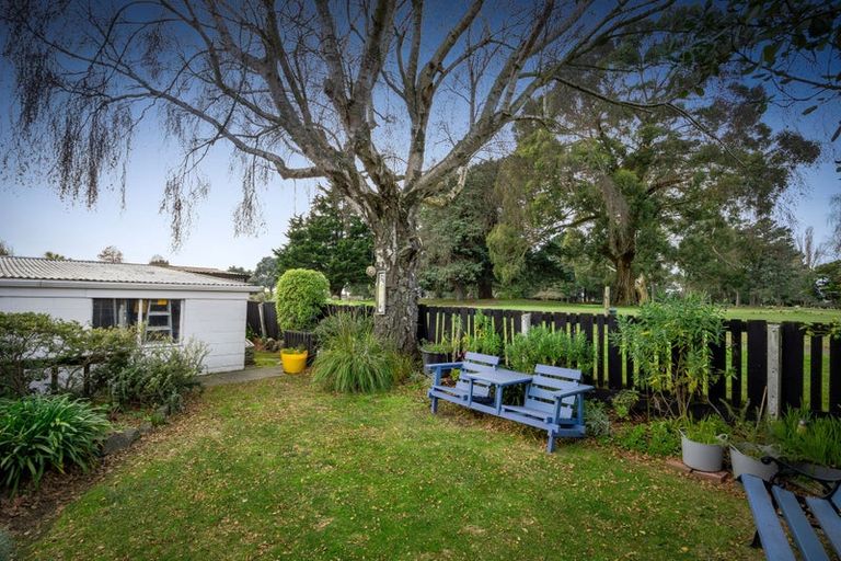 Photo of property in 42 Waratah Street, Avondale, Christchurch, 8061