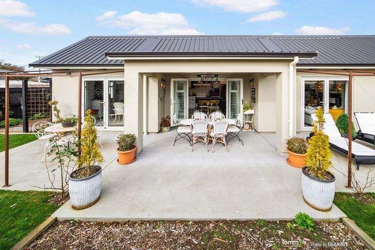 Photo of property in 52a Cologne Street, Martinborough, 5711