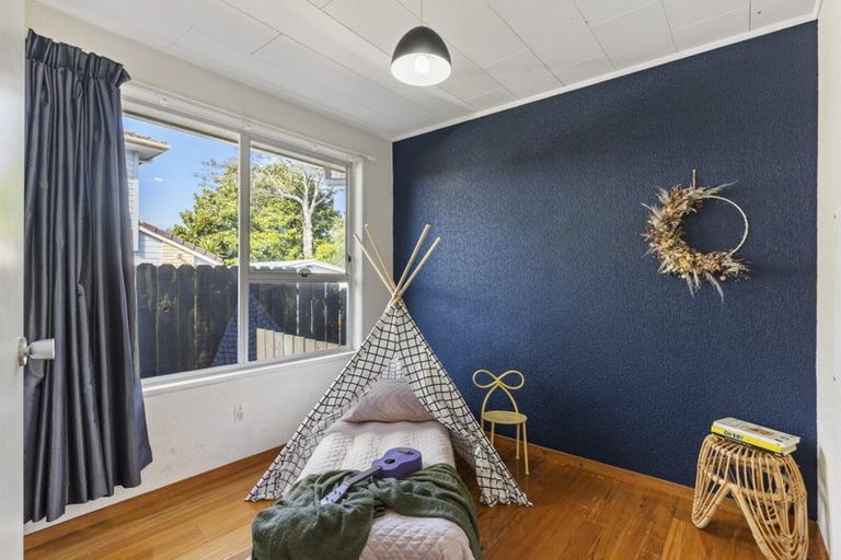 Photo of property in 6 Archmillen Avenue, Pakuranga Heights, Auckland, 2010