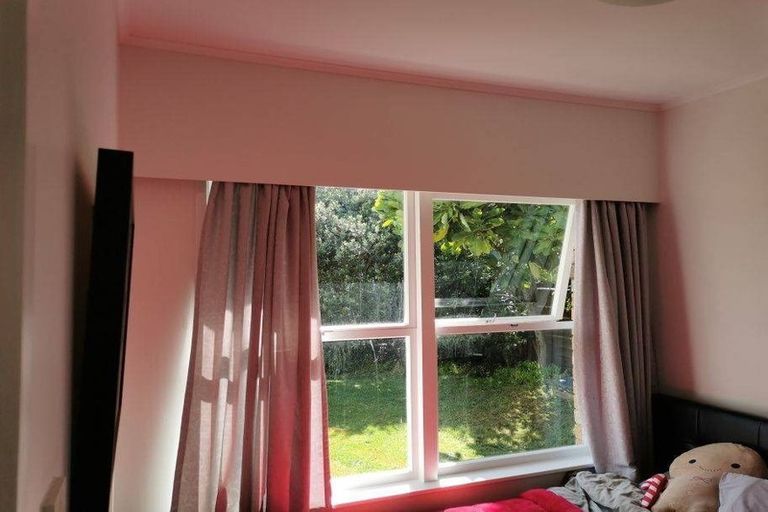 Photo of property in 1/21 Thornton Road, Milford, Auckland, 0620