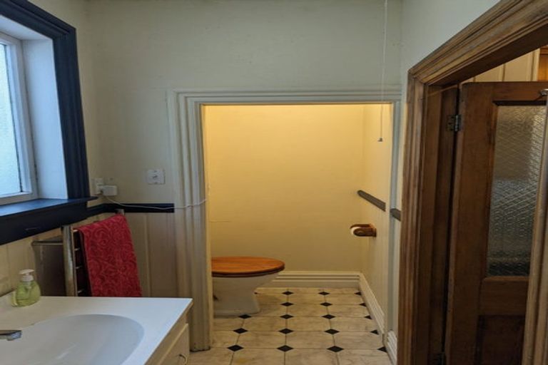 Photo of property in 244 Adelaide Road, Newtown, Wellington, 6021