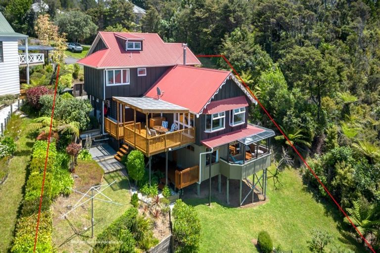 Photo of property in 2 Hinemoa Terrace, Tairua, 3508