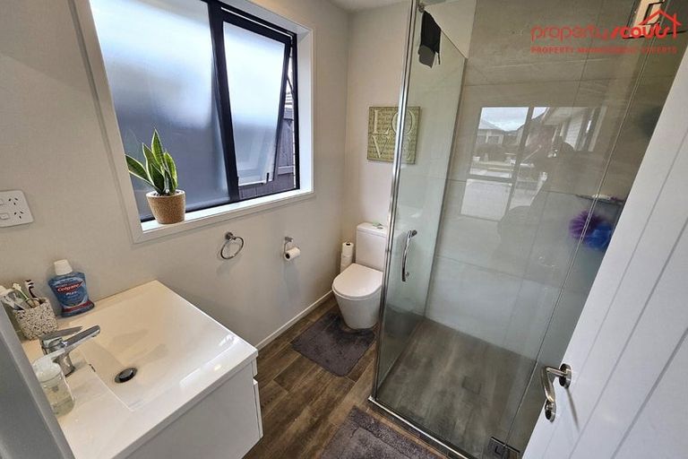 Photo of property in 2 Tiria Drive, Papamoa Beach, Papamoa, 3118