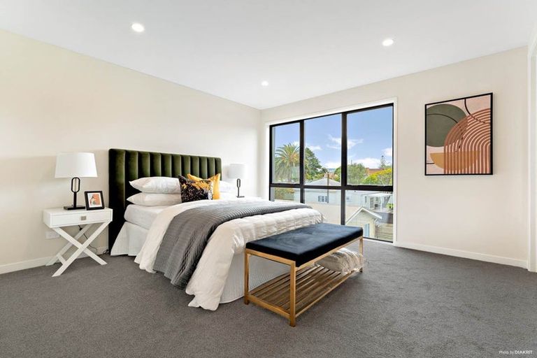Photo of property in 18b Kings Road, Panmure, Auckland, 1072