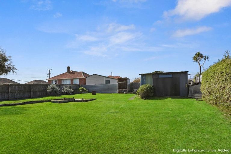 Photo of property in 90 Harper Street, Gonville, Whanganui, 4501