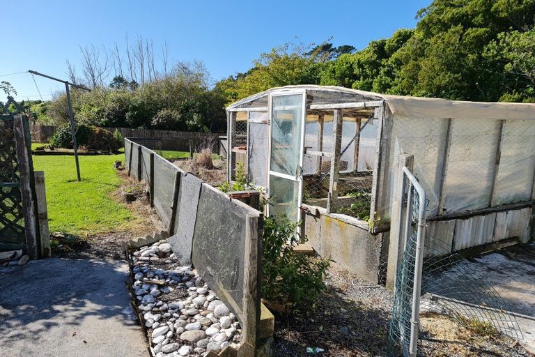 Photo of property in 2 Larsen Street, Cape Foulwind, Westport, 7892