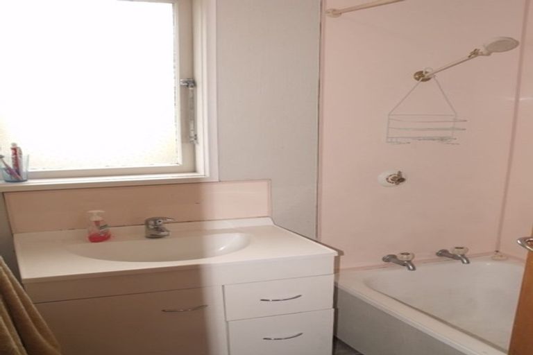 Photo of property in 213 Lumsden Road, Akina, Hastings, 4122