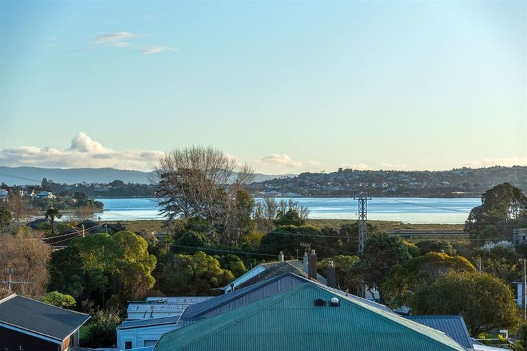 Photo of property in 14b Corrella Road, Belmont, Auckland, 0622