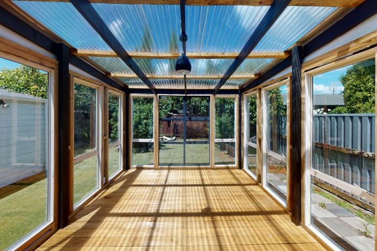 Photo of property in 11 Franklin Avenue, Hokowhitu, Palmerston North, 4410