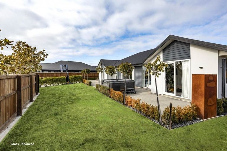 Photo of property in 70 Watkins Drive, Rangiora, 7400