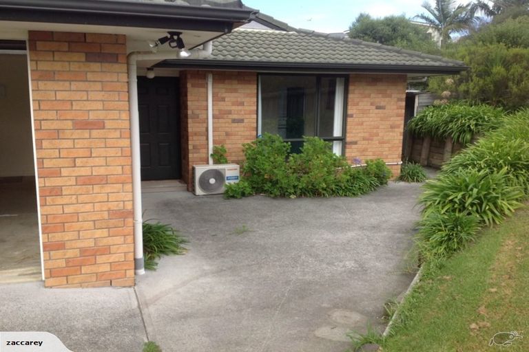 Photo of property in 10 Governor Grey Road, Snells Beach, 0920