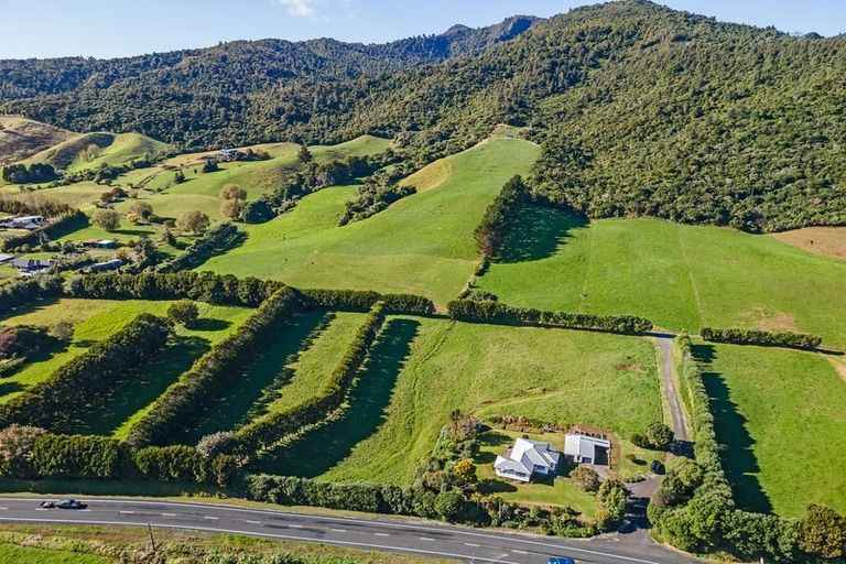 Photo of property in 1469 South Road, Kaitake, New Plymouth, 4374